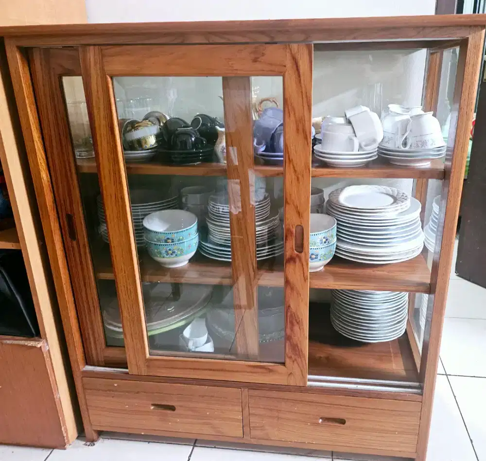 Jual Lemari Kaca
