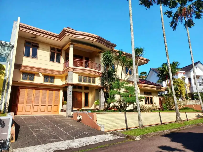 Rumah View Gunung Dalam Cluster Tirta Nirwana BNR Bogor Selatan