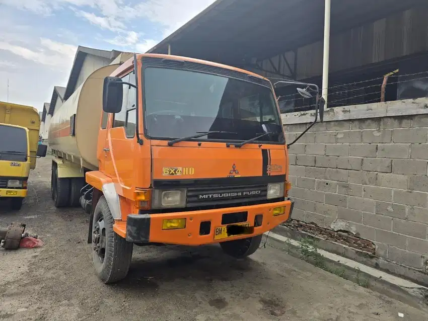 Di Jual Mitsubishi Fuso 6x4 220PS TANGKI - Truk & Kendaraan Komersial ...