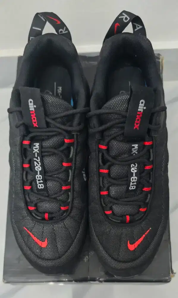 NIKE AIR MAX MX 720 - 818