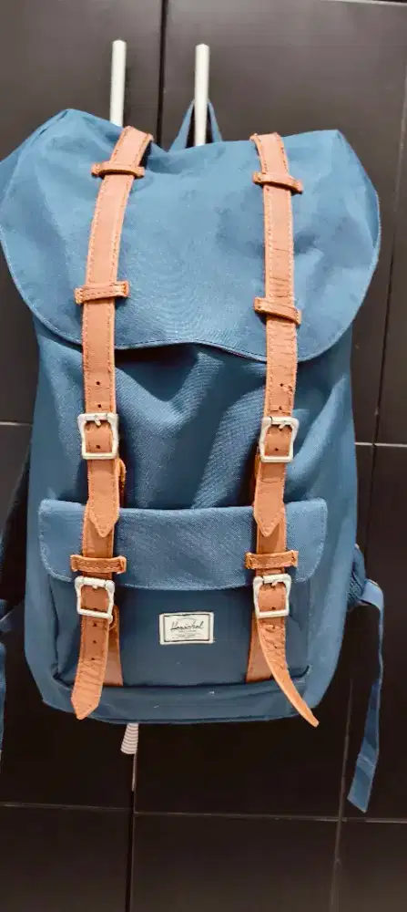 Tas backpack Herschel original size besar