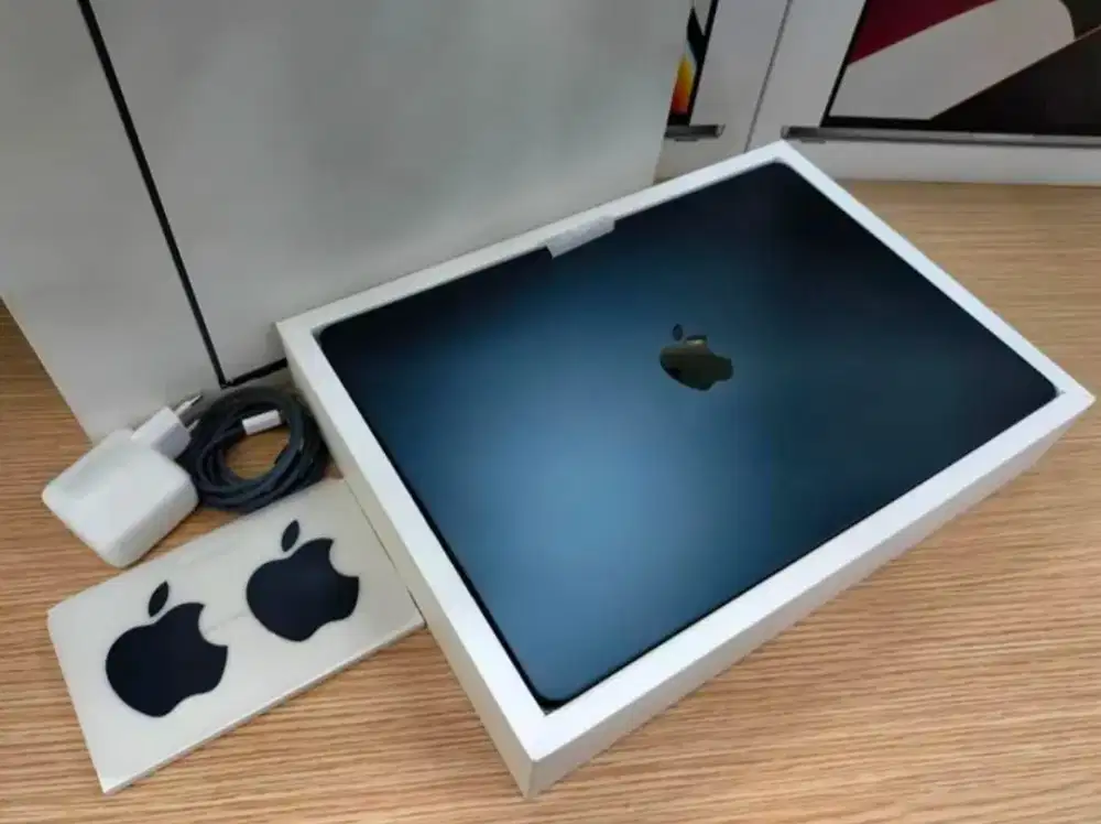 BELI LAPTOP MACBOOK PRO/AIR, IPHONE, IPAD BARU BEKAS