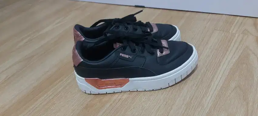Sepatu Puma original ukuran 7 / 37.5