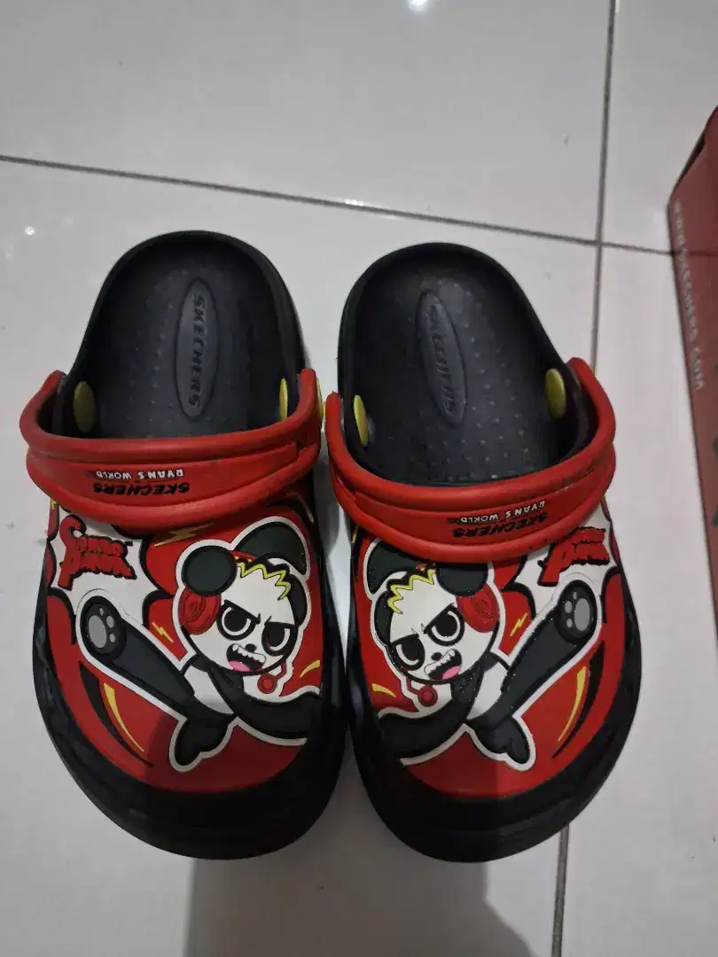 Sandal Skechers Motif Ryan Untuk Balita