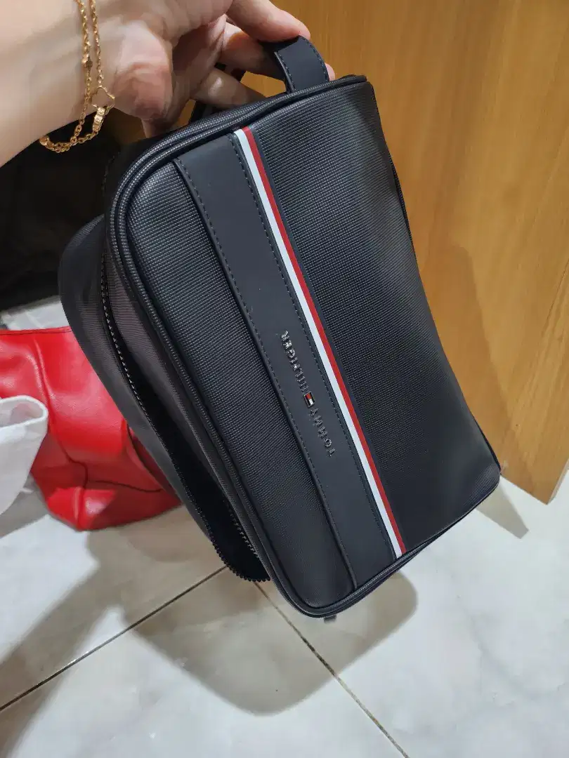 Tas serbaguna Tommy Hilfinger Original