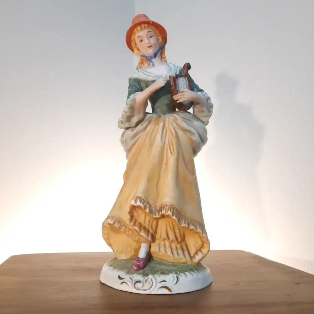 Patung Antik Vintage Jadul Harpa Lady