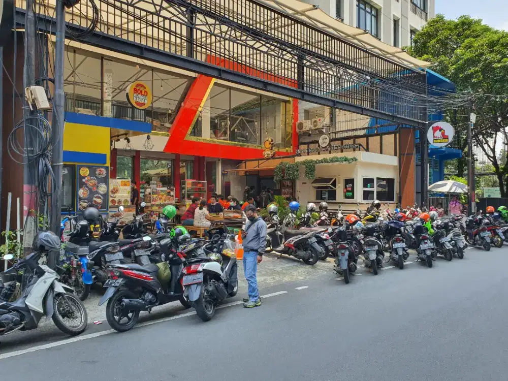 Lapak Kios Food Court Kantin Kuliner Puja Sera Warung Makan RAMAI BGT ...