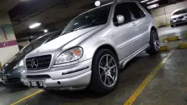 Mercedes-Benz ML320 2001 Bensin
