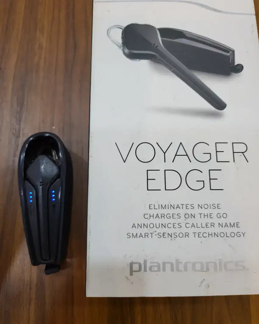 Headset bluetooth voyager plantronic