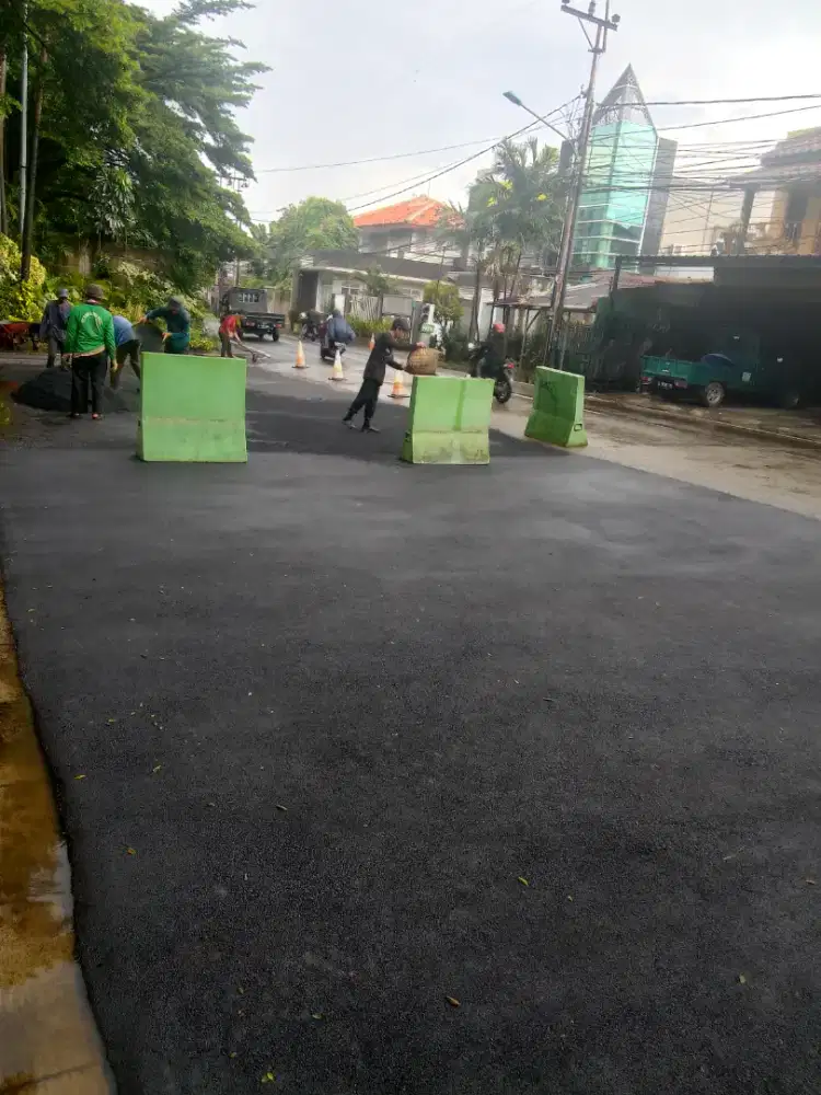 Kontruksi jalan aspal di Palembang Lampung dan pekanbaru