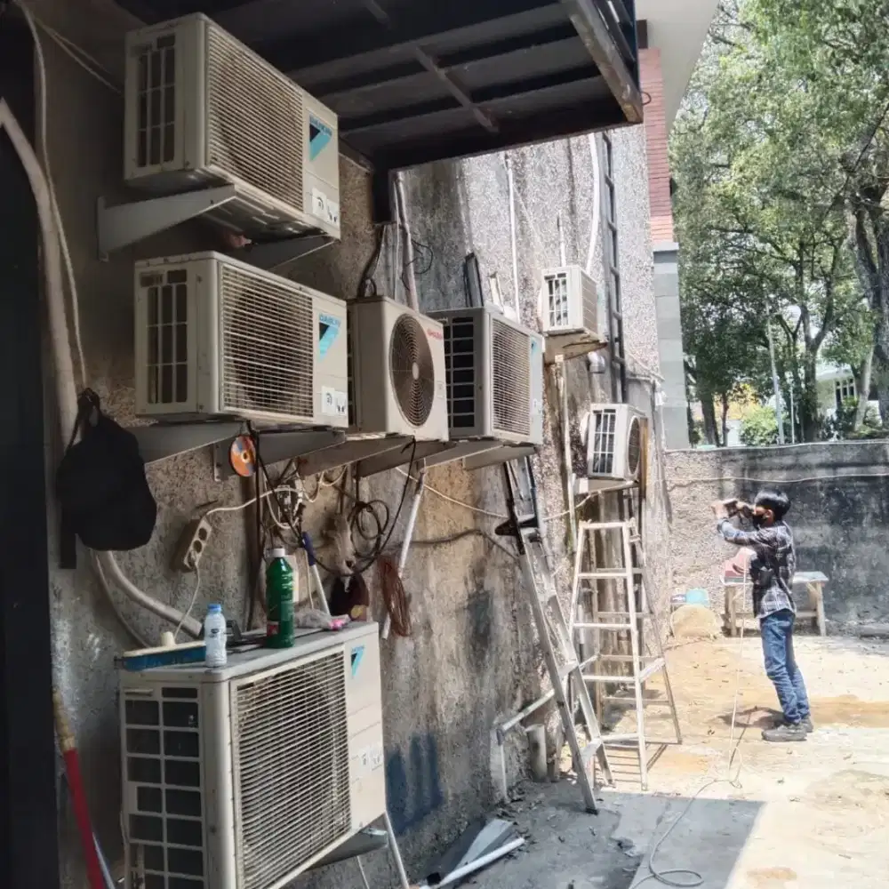 Di beli Ac bekas nya