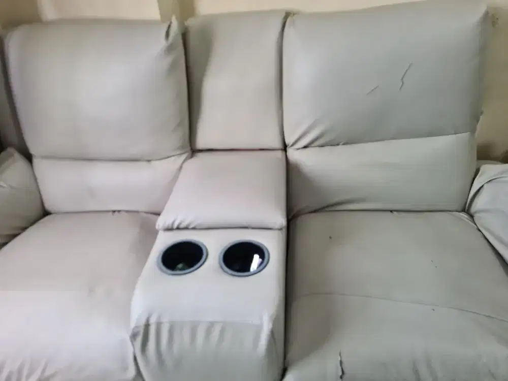Sofa Recliner 2 dudukan warna cream