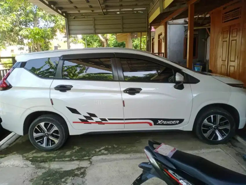 Xpander Exeed 1.5 matic Putih mutiara - Mobil Bekas - 919180061