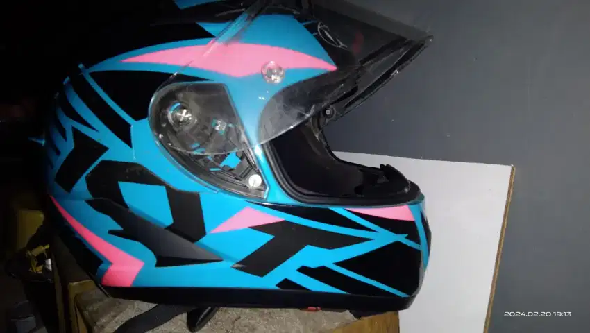 Di jual KYT Falcon FR