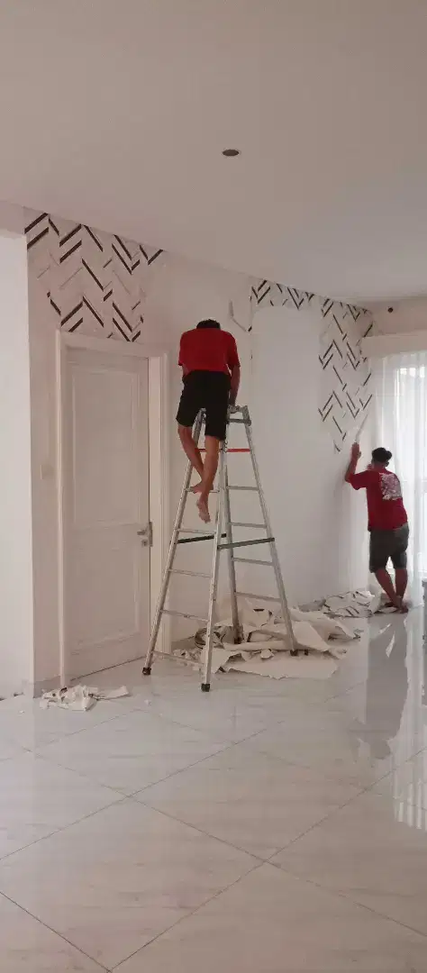 Pemasangan wallpaper wallstiker printing