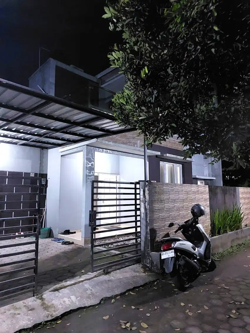 Rumah 2 Lantai Hanya 30 meter dari Jalan Letkol Subadri