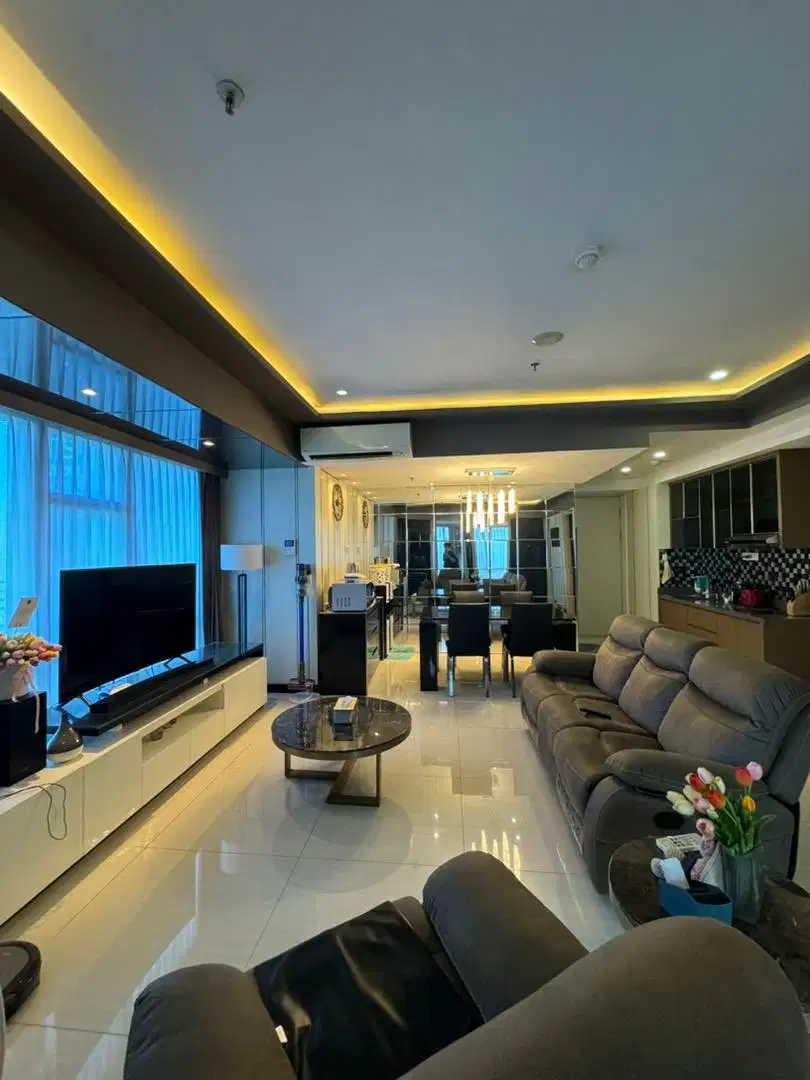 DIJUAL CEPAT La Riz Mansion Private Lift 3BR, Mewah, Double View