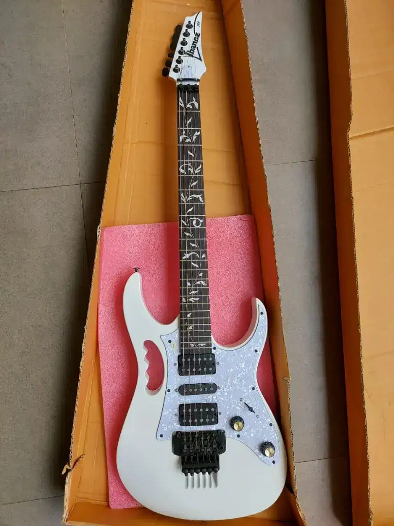 Gitar elektrik listrik ibanez jem flower updown