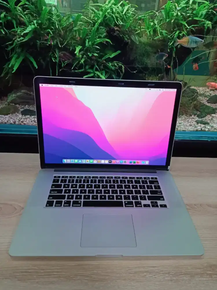 Terima jual beli macbook kondisi apa aja siap tampung