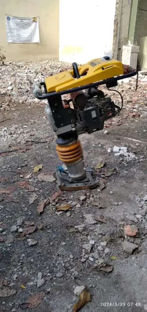 Baby roller jack hammer genset molen pemadat stamper kodok kuda