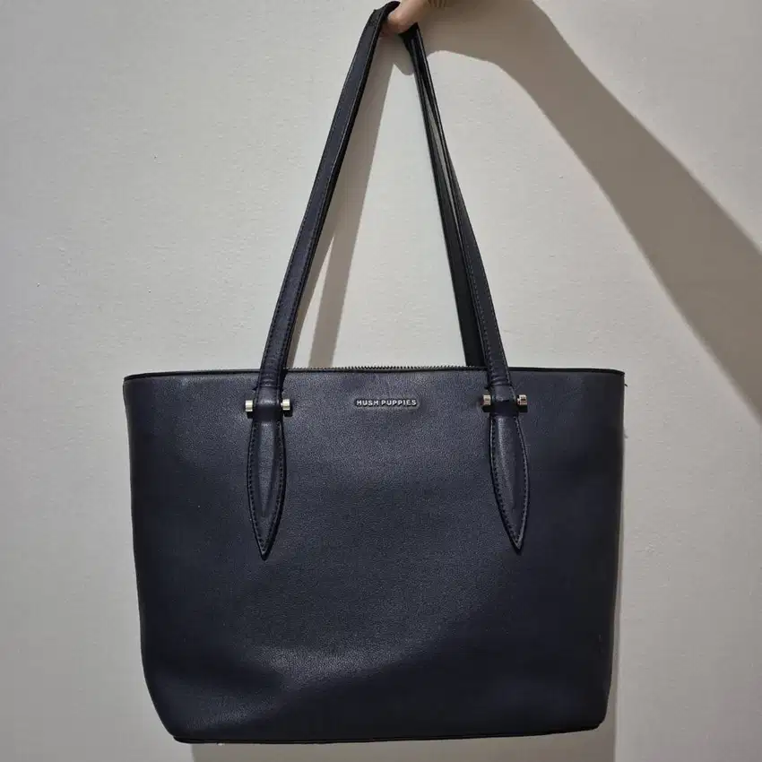 HUSH PUPPIES Tote Bag Navy Original Layak Pakai 95% Mulus