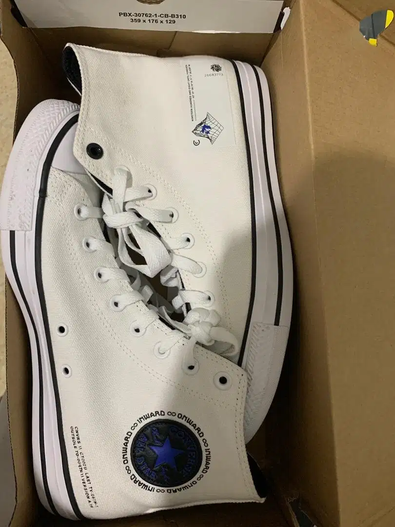 Original - Converse A05551C CTAS HI WHITE/BLACK/BLUE FLAME