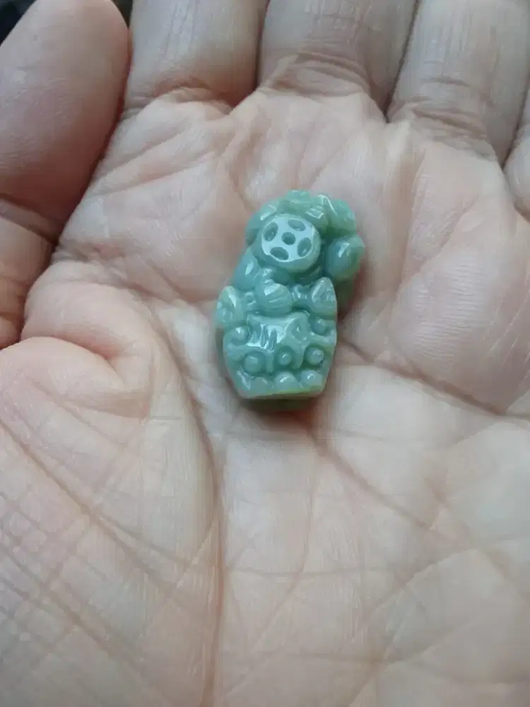 Liontin giok pixiu china