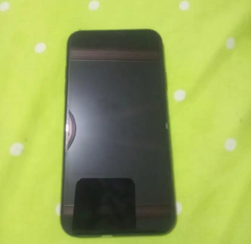 Iphone 11 hitam