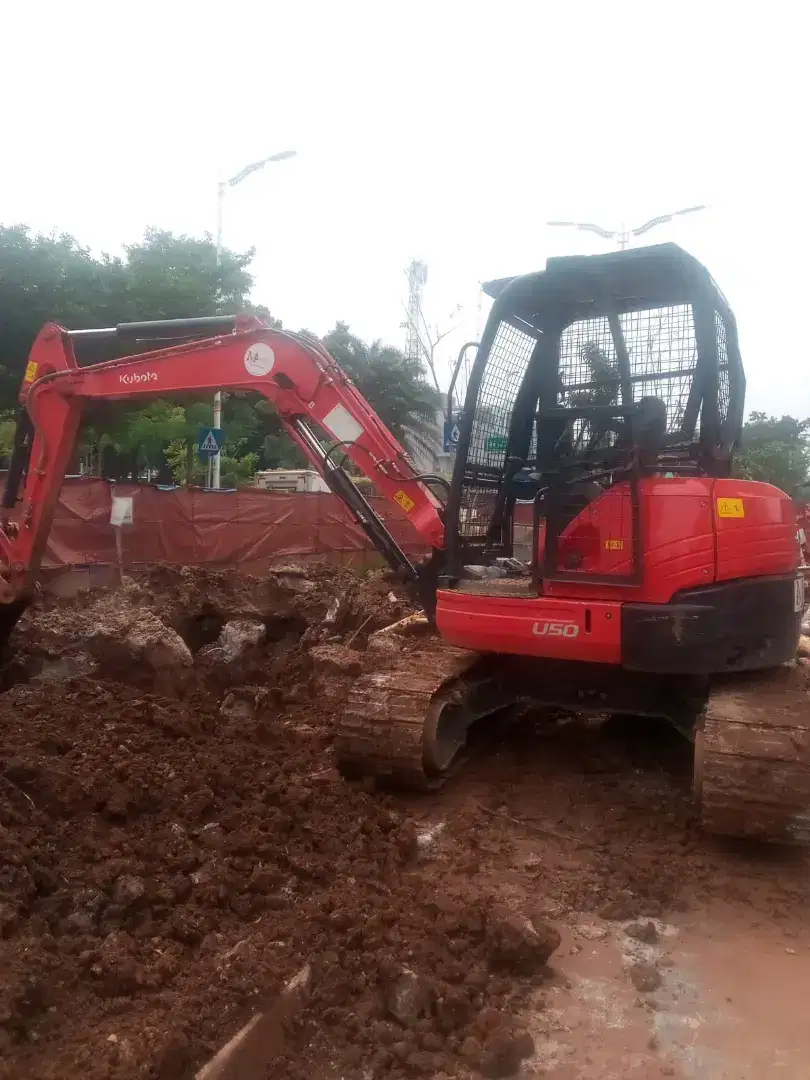 Becko pc50 75 vibro dozer wales breaker crane drumptruck excavator