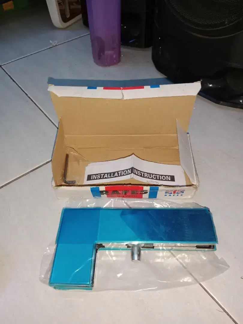 Engsel pintu kaca L, patch fitting merk RAFFES PS 3890