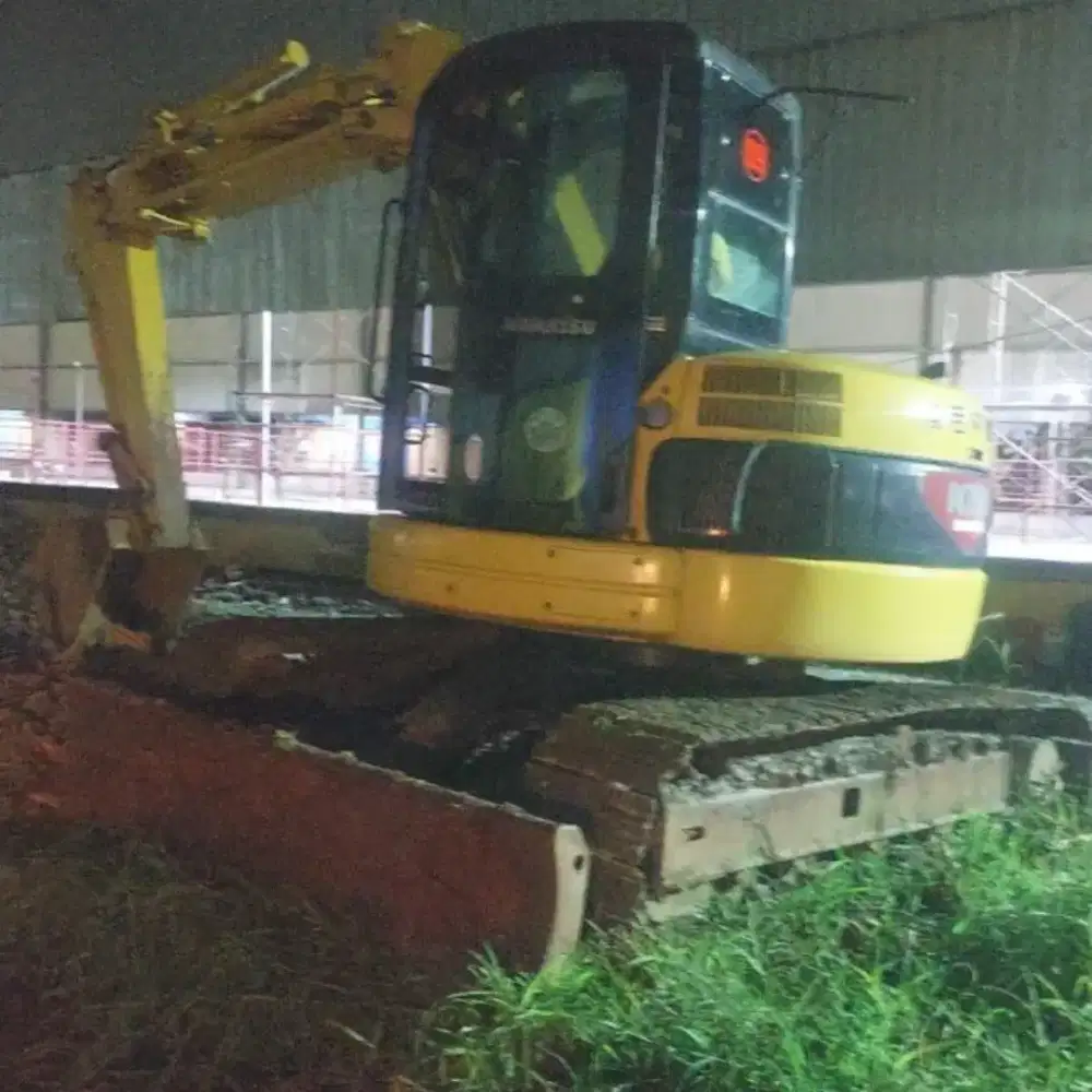 Vibro dozer wales crane drumptruck excavator pc50 becko breaker pc78