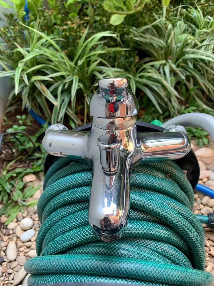 kran wasser stenless stell panas dingin