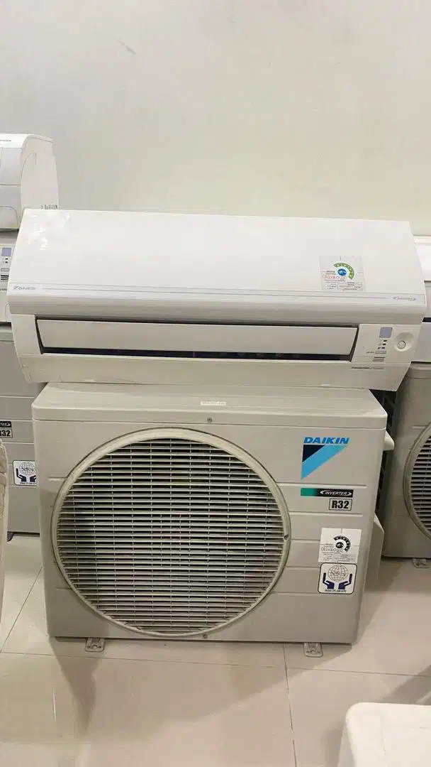 Daikin 1,5pk inverter new model like new