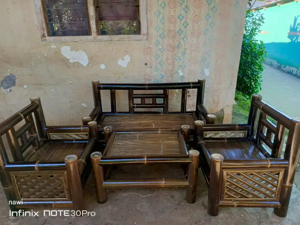 kursi dan  bale bangku santai dr bambu hitam