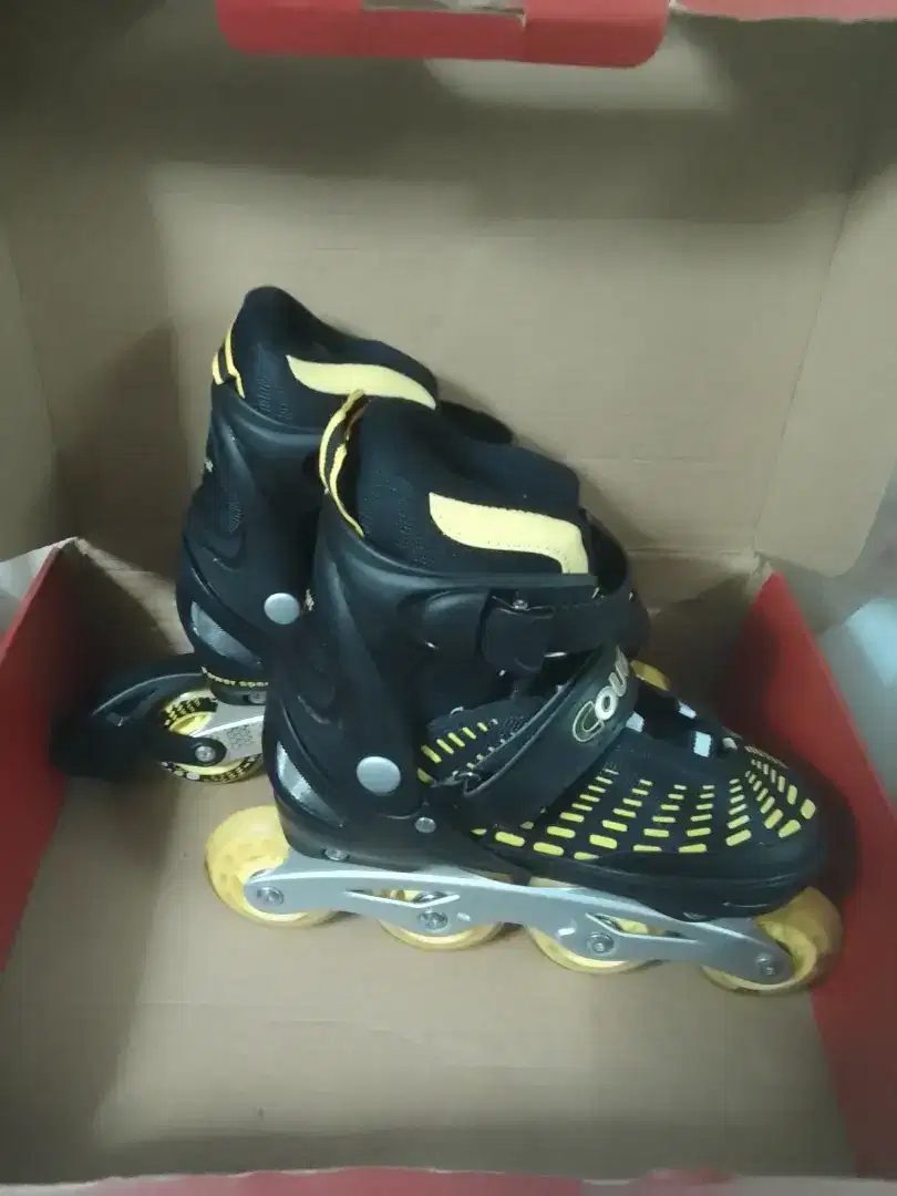 Sepatu roda Cougar
