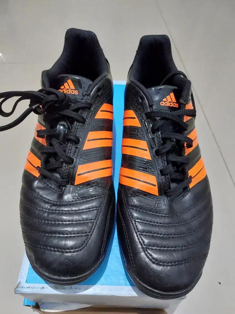 Sepatu Bola Adidas Predator Adipower TF