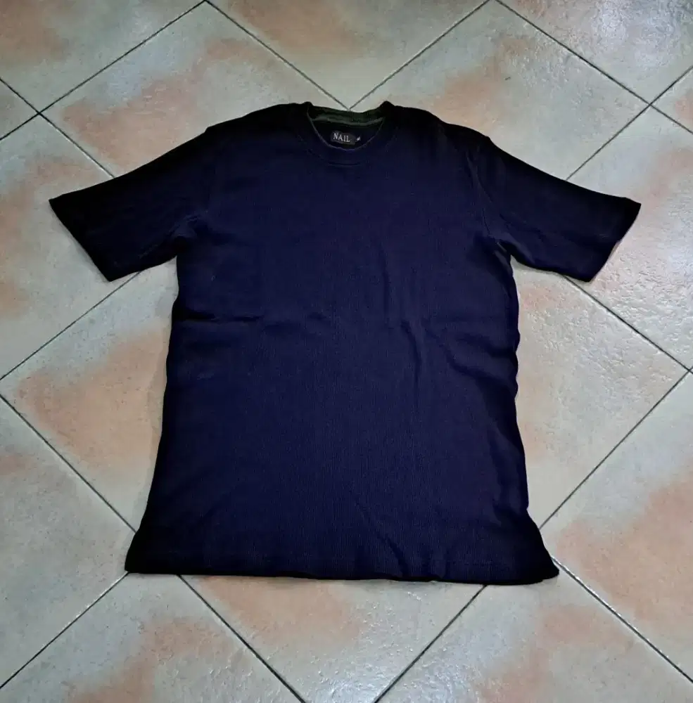 Kaos merk Nail bahan tebal