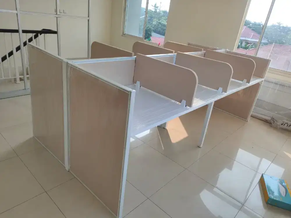 Meja Partisi Kantor 2nd