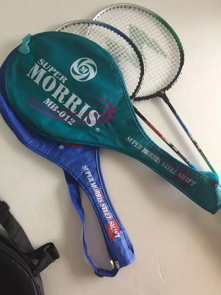Sepasang Raket Badminton Moris Baru
