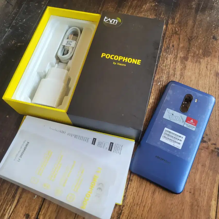 Xiaomi Pocophone F1 128 Like New Resmi TAM Poco F1 Steel Blue