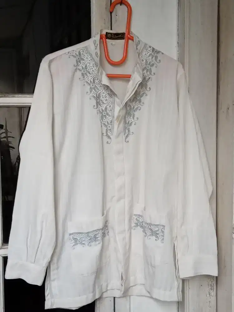 Baju Koko Pria Warna Putih