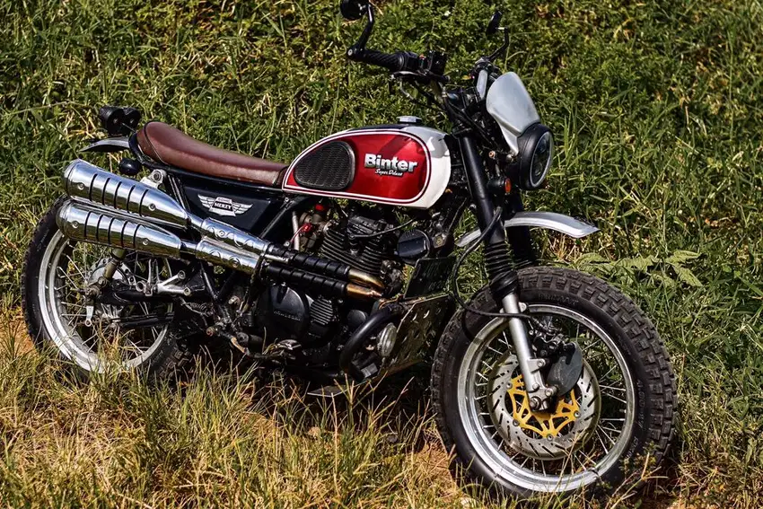 Kawasaki binter merzy custom triumph scrambler / british / japstyle