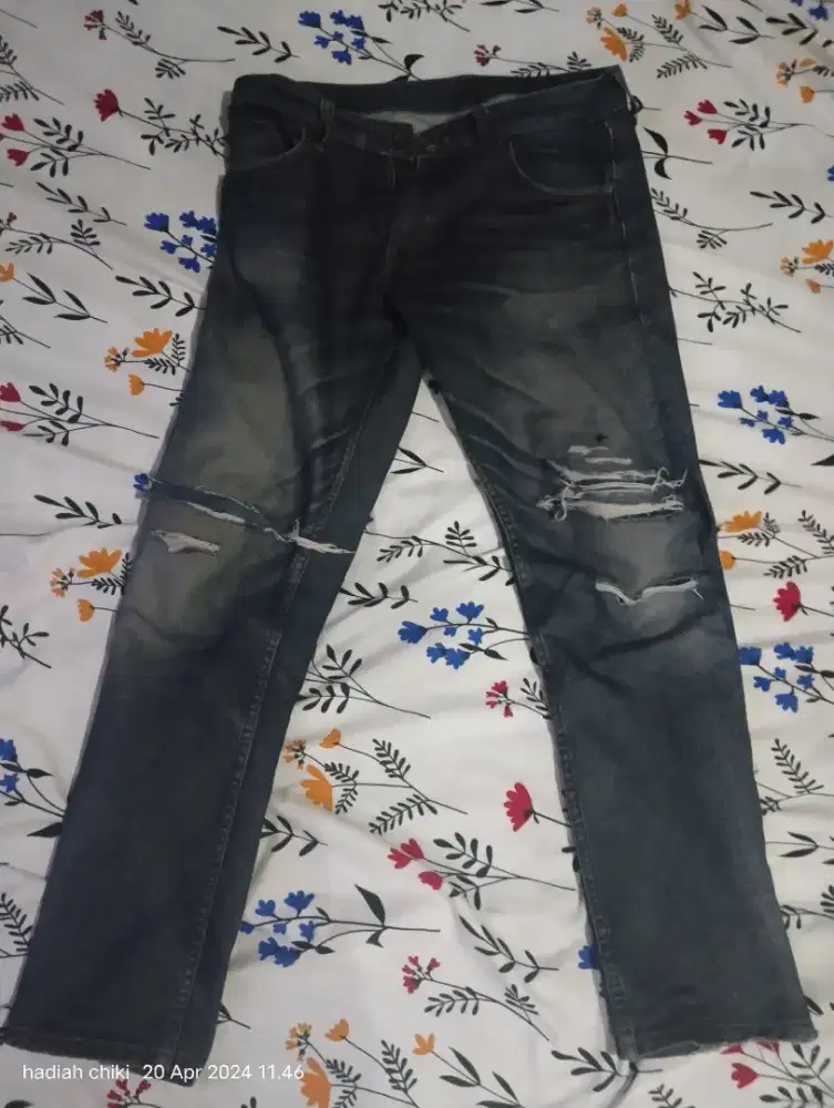 Ripped jeans Levi's 505 size 32