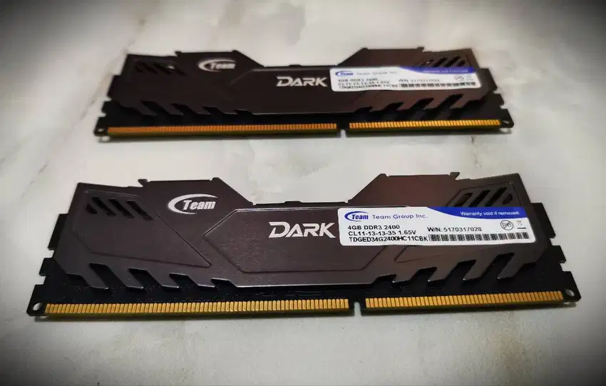 Team DARK PC DDR3 KIT 8GB (2 x 4GB) PC3-2400MHz