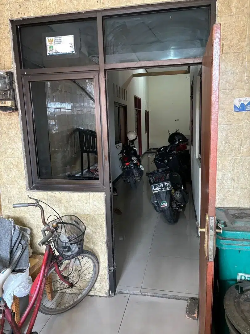 Rumah kos dan kios cocok untuk usaha di kayuringin jaya bekasi