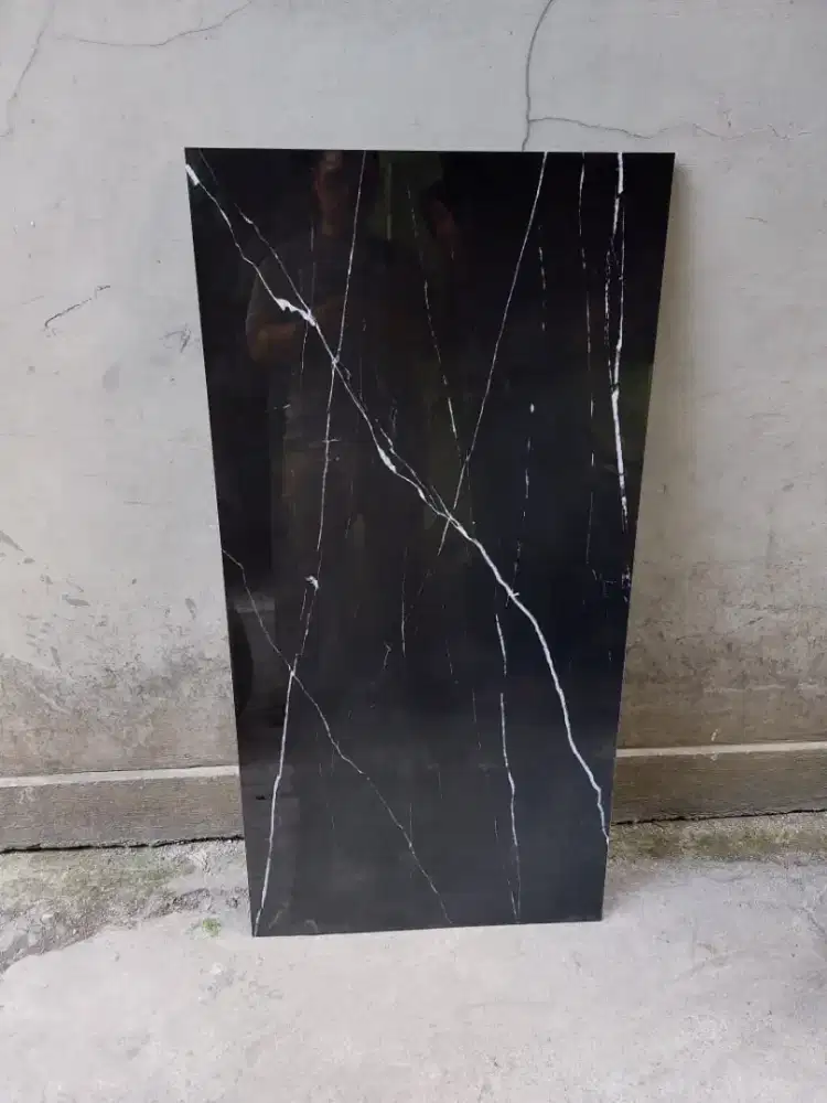 Dijual Granit ukuran 120x60