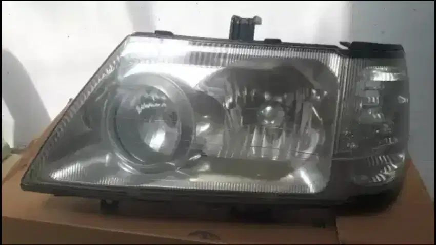 Headlamp mitsubishi kuda