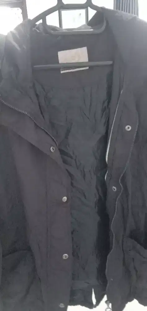 JAKET MUSIM PANAS DAN DINGIN