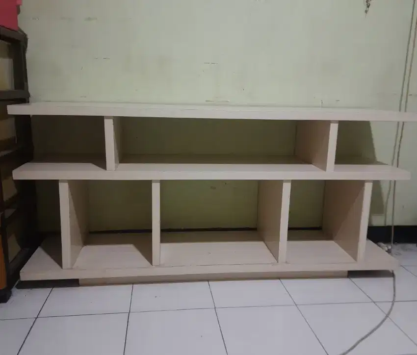 Meja TV minimalis dan side table nya