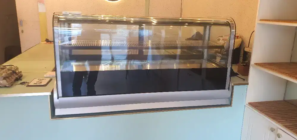 Showcase kue GEA seperti baru